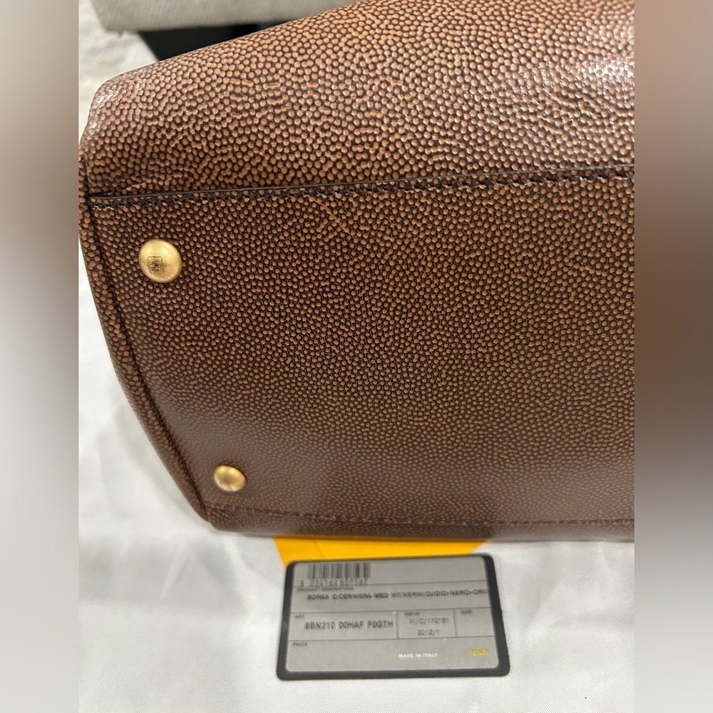 Fendi Peekaboo Bag - Picture 8 of 9